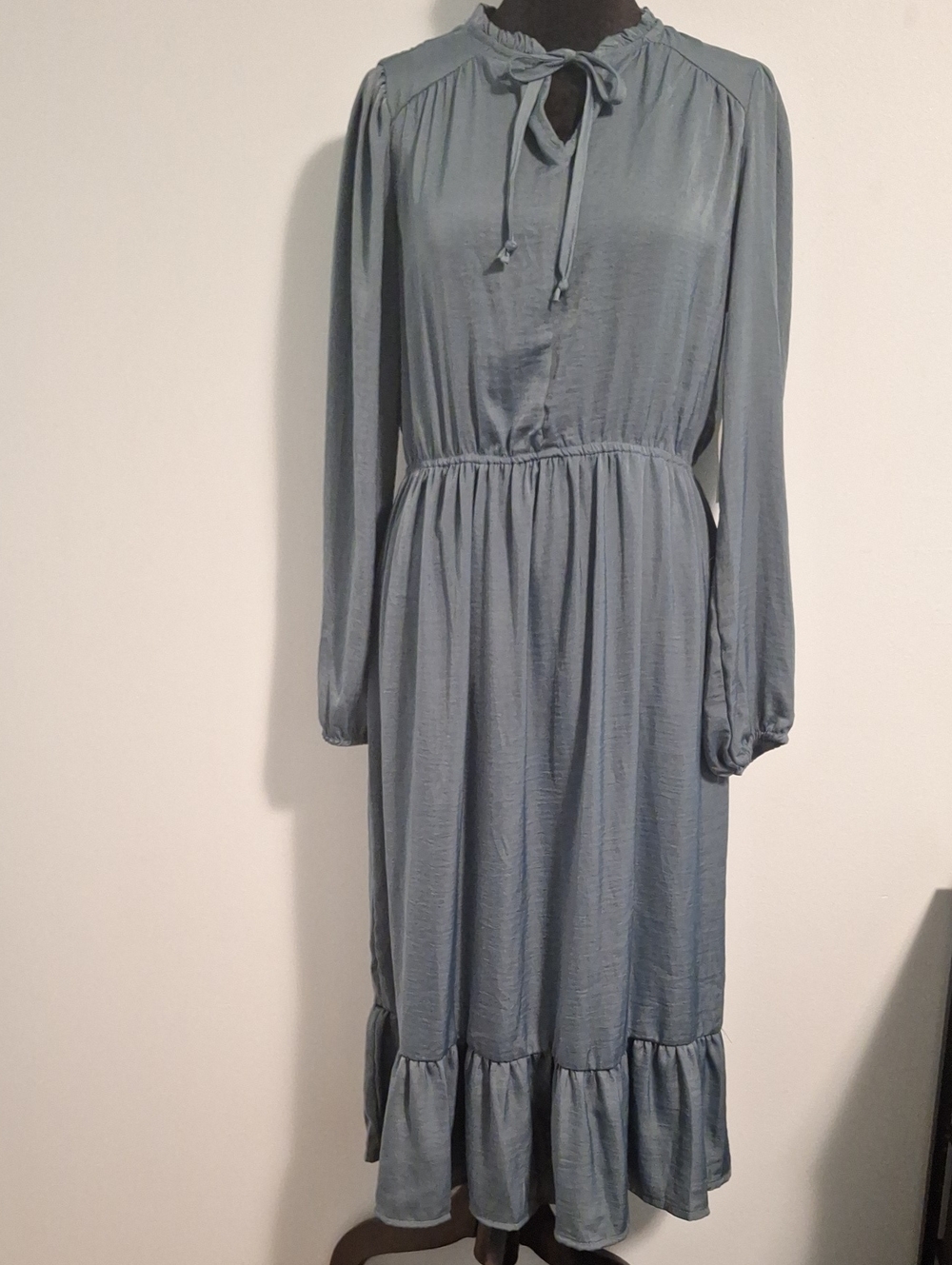 Tie-Neck Long Sleeve Midi Dress in Dusty Blue